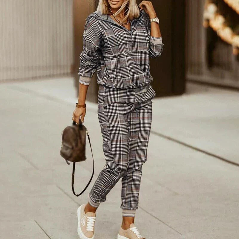 Women’s Modern Casual Zipper Tracksuit