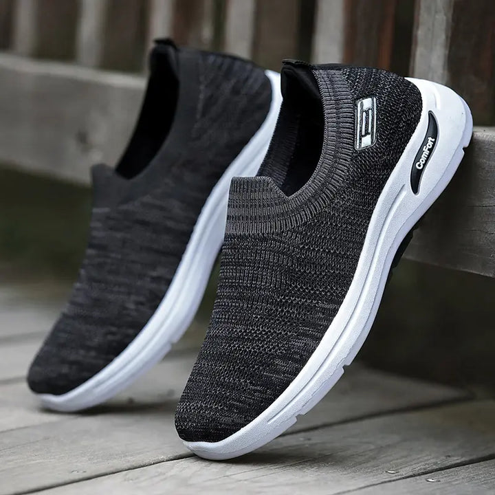Dark grey heathered knit men&