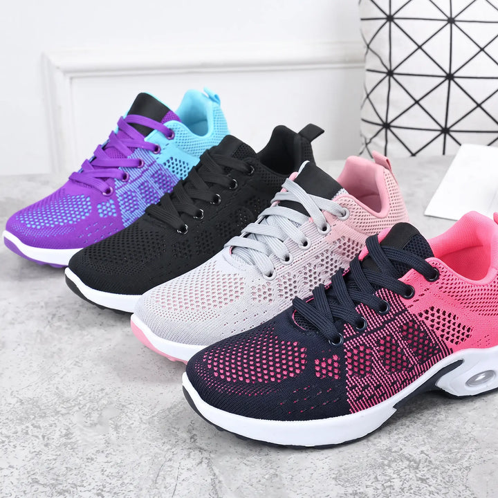 Four pairs of Kevran women&