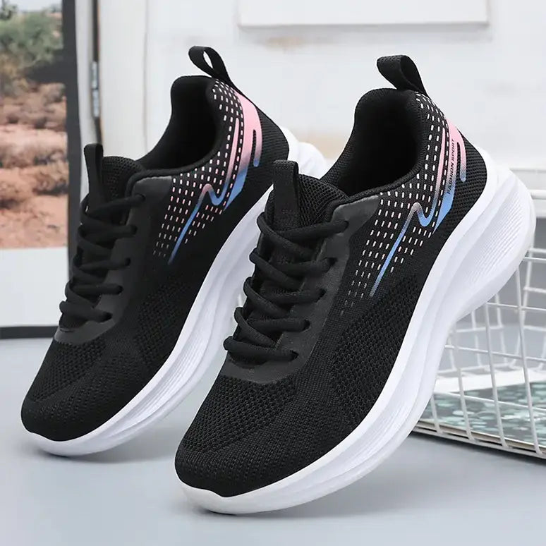 Pair of Kylos women&