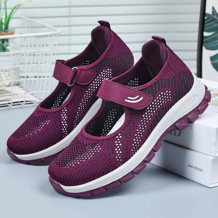 A pair of deep purple women&