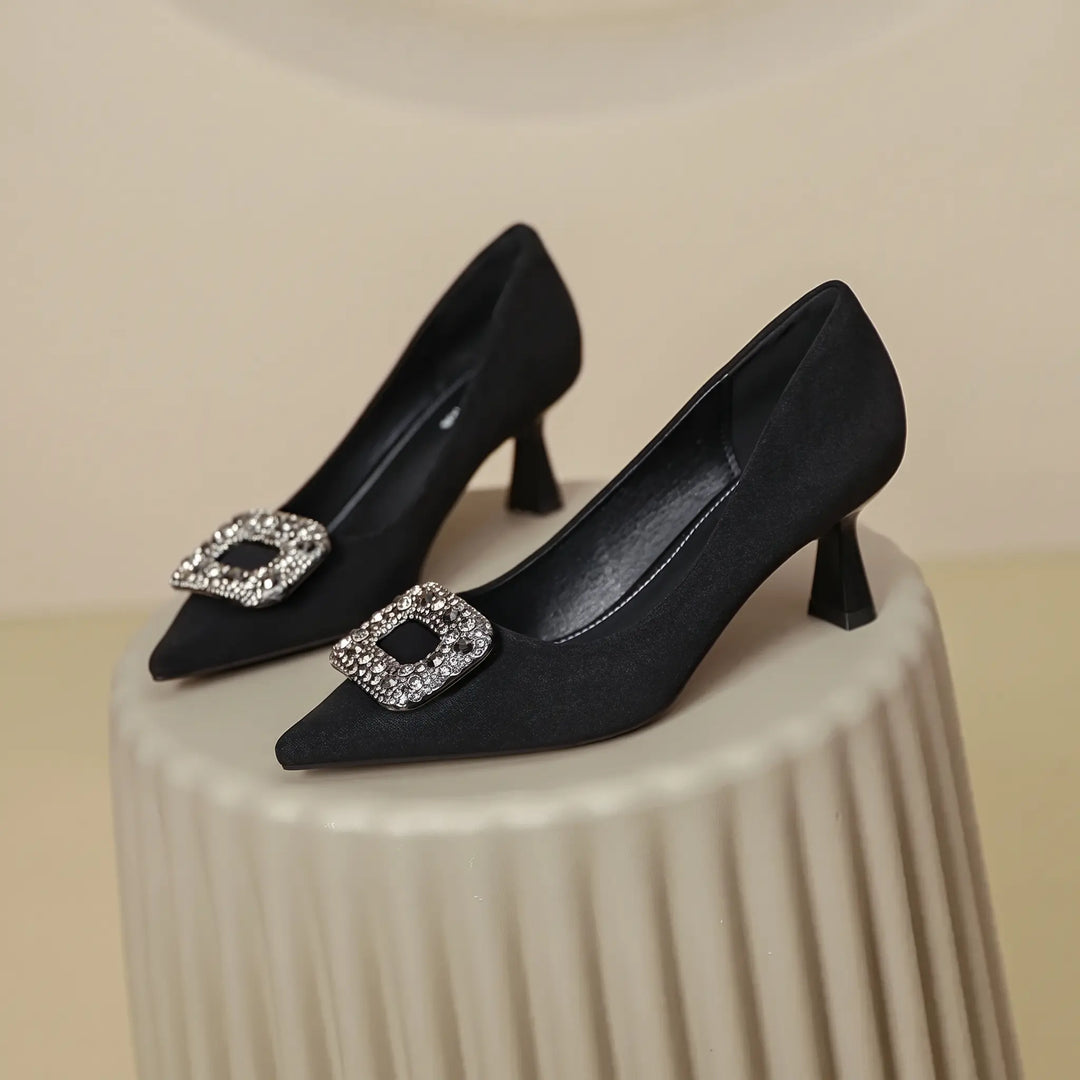 Vesryn - Pointed Toe Heels Buckle Detail Shoes