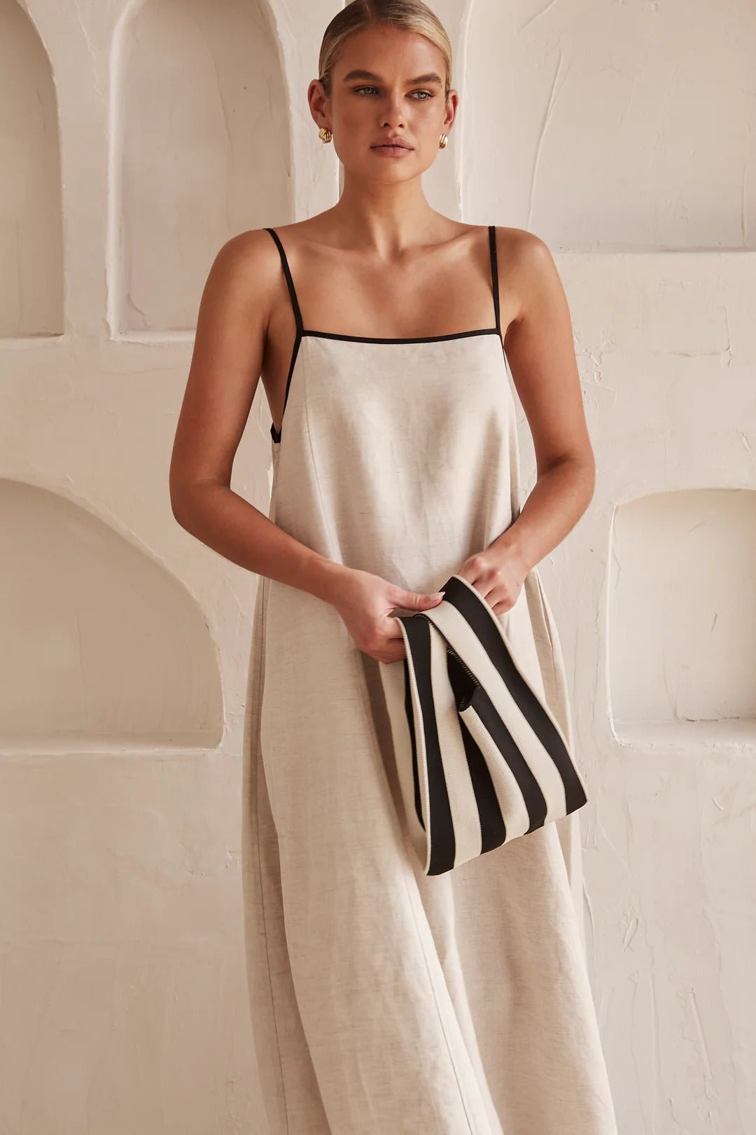 Relaxed-Fit Linen Maxi Dress