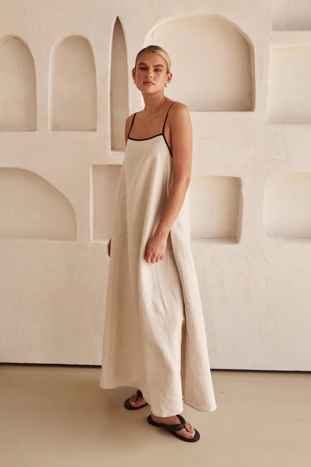 Relaxed-Fit Linen Maxi Dress