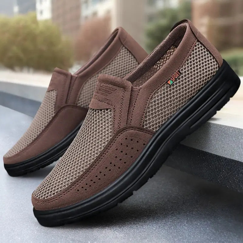 Pair of Zylath men&
